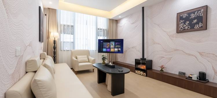 与子归·悦山民宿(九寨沟县城店)图片