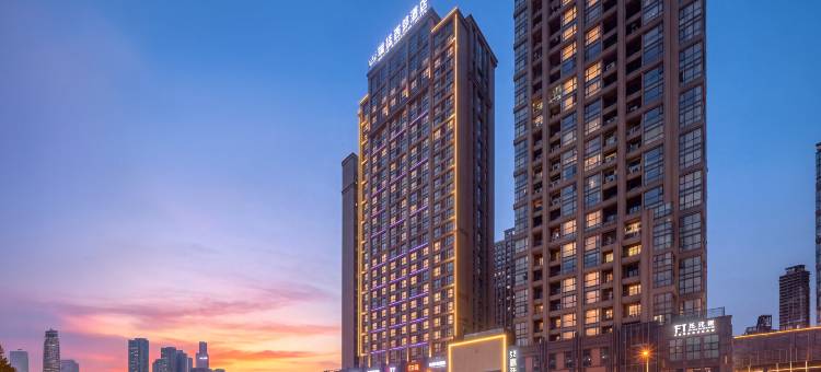 成都瑞廷西郊S酒店(环球中心世纪城新会展店)图片