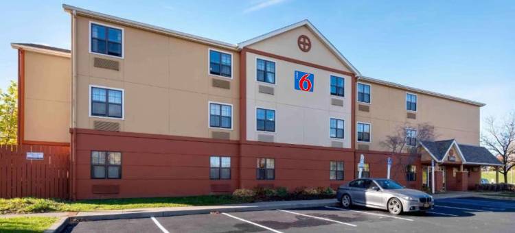 Motel 6 Suites Rochester Henrietta, NY图片