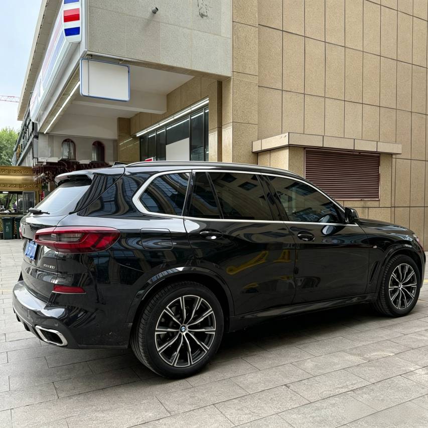 丽呈酒店(阿勒泰五百里风情街区店)图片