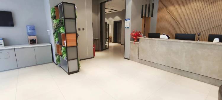 如家睿柏·云酒店(建平火车站安兴大厦店)图片