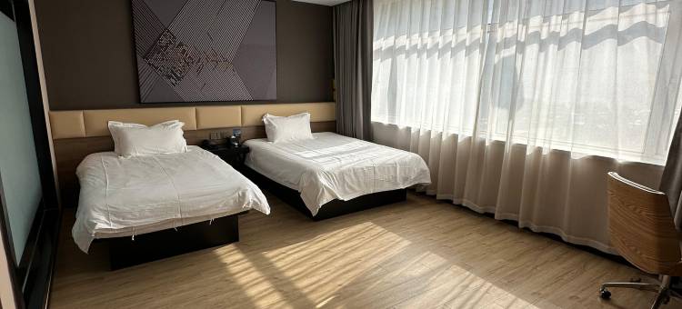 IU酒店(唐山万达广场店)图片