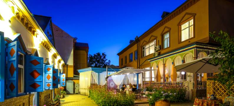 伊宁域见宁民宿(伊犁河风景区店)图片