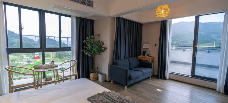 栖野田园酒店图片