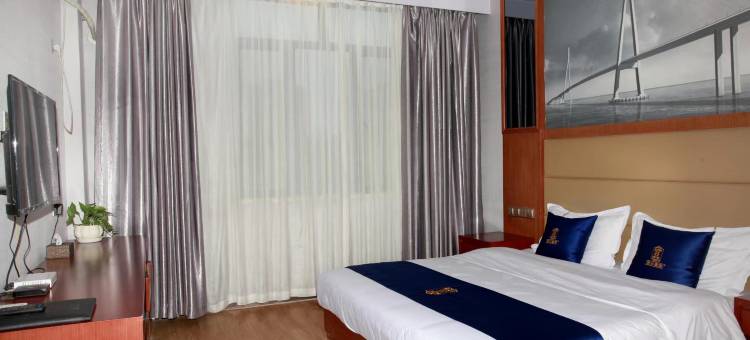 速8酒店(奎屯驿马巷美食街店)图片