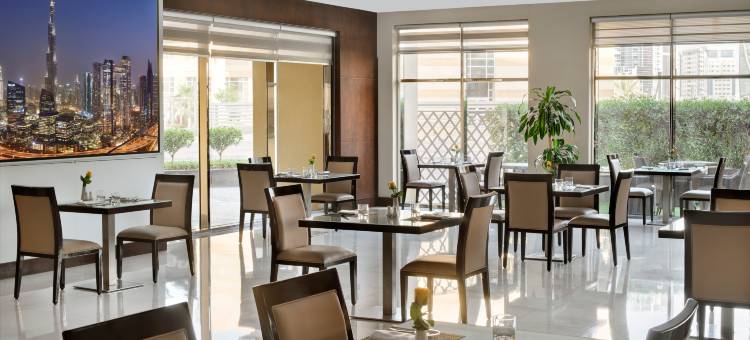 艾玛札瑞享酒店(Movenpick Al Mamzar)图片