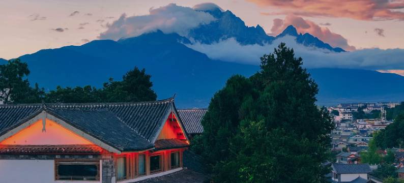 丽江嵌雪楼酒店图片