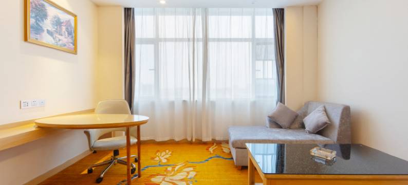 长沙县港湾云朵酒店(星沙产业园湖南劳动人事职业学院店)图片