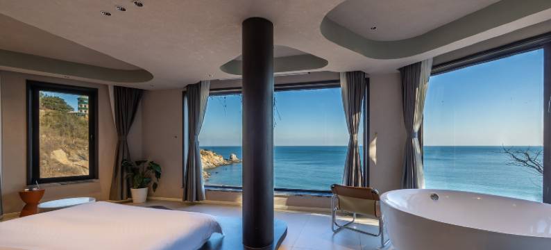 青岛印澜一宿·悬崖海景民宿(崂山风景区泉心河沙滩店)图片