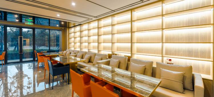 戴斯精选温德姆酒店(昆明滇池会展中心店)图片