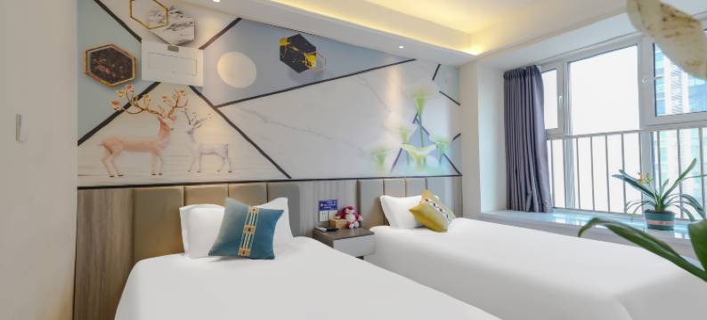 铂尔佳驿民宿(济南高新万达店)图片