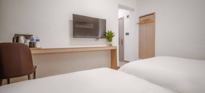 乐漫酒店(乐山张公桥美食街店)图片