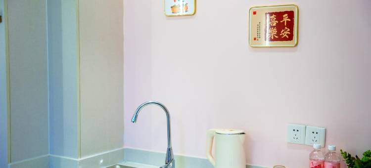 蚌埠湖边雅舍民宿(绿地中央广场店)图片