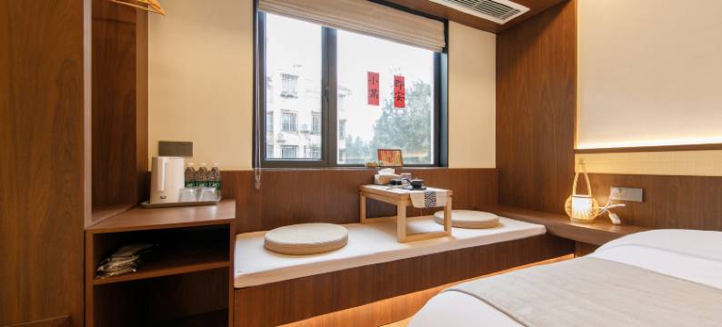 普陀山朴语山居(普济寺店)图片