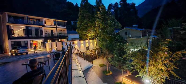 言溪·Dream现代美学山墅(南岳衡山风景名胜区店)图片