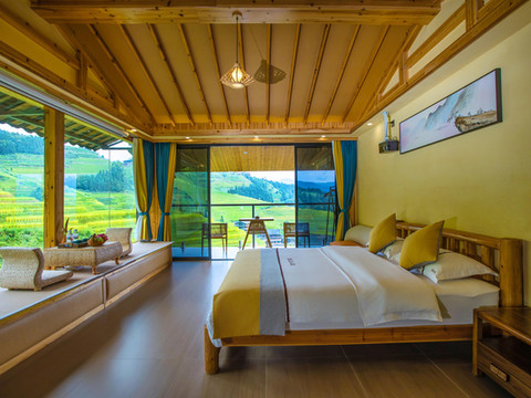 龙脊梯田岩朵山宿(七星伴月观景台店)