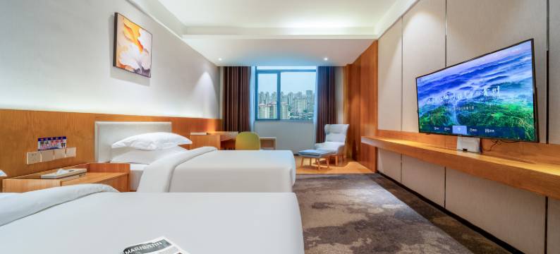 易捷尚优酒店(贵安新区龙山产业园店)图片