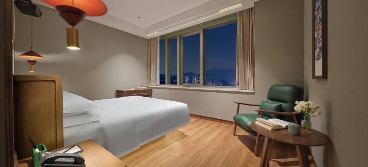 泊雲漫居·高空城景|SeaView云端酒店(深圳水贝国际黄金珠宝城店)图片