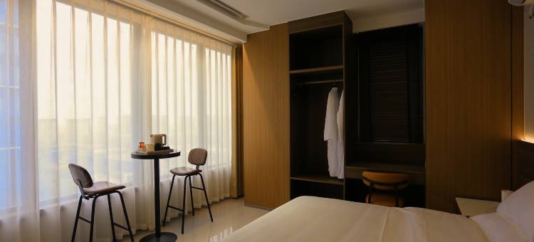 壹休·智能民宿(市行政中心地铁站店)图片