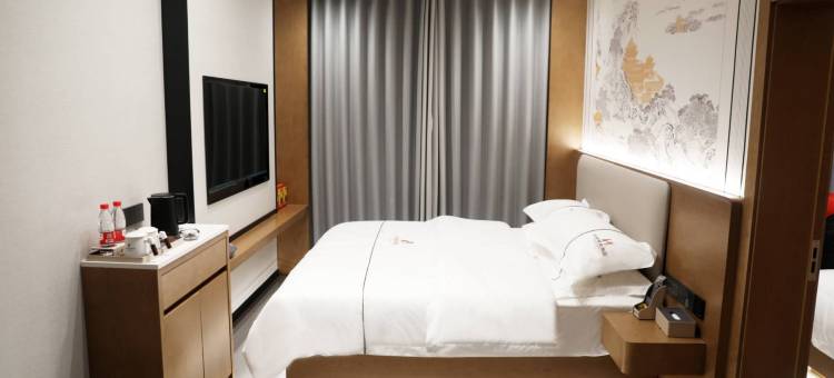 如家华驿精选酒店(镇沅河畔夜市店)图片