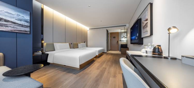 绵阳高铁站涪城万达广场亚朵酒店图片