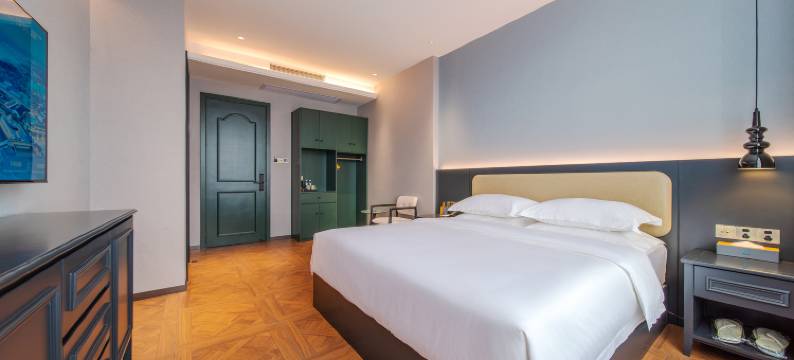 安棠公馆(廉江安铺骑楼老街牌坊店)图片