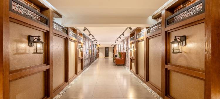 寓约电竞酒店(武汉古田二路地铁站店)图片