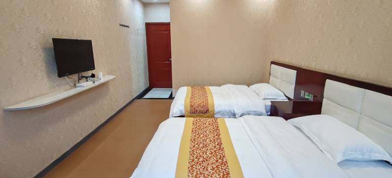 青木川青城酒店图片