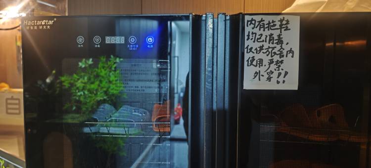 草野自由青年旅社(景德镇人民广场陶阳里景区店)图片