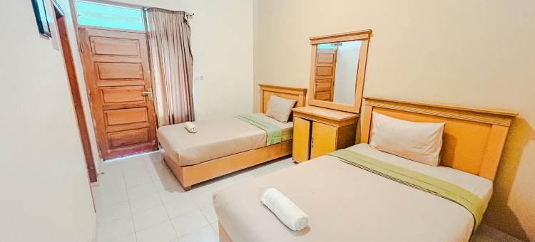 ecommerceloka的Lembah Rinjani别墅和伊斯兰餐厅(Lembah Rinjani Villa & Resto Syariah by Ecommerceloka)图片