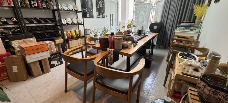 云宝智能酒店(大理高铁站洱海公园景区店)图片