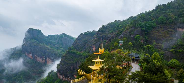 南台卧佛山·悬崖溶洞民宿图片