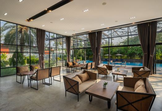 Sunday Sea Two Pool Villa Pattaya Hotel Overview