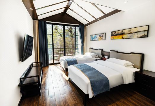 云梦江景精品民宿外景图