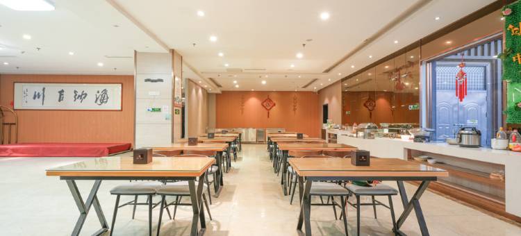 青岛美漾美宿酒店(黄岛区凤凰山路地铁站店)图片
