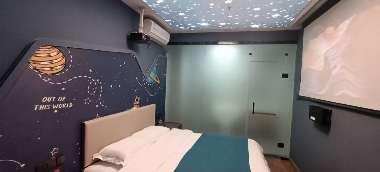 云上四季民宿(石河子大学市政府店)图片