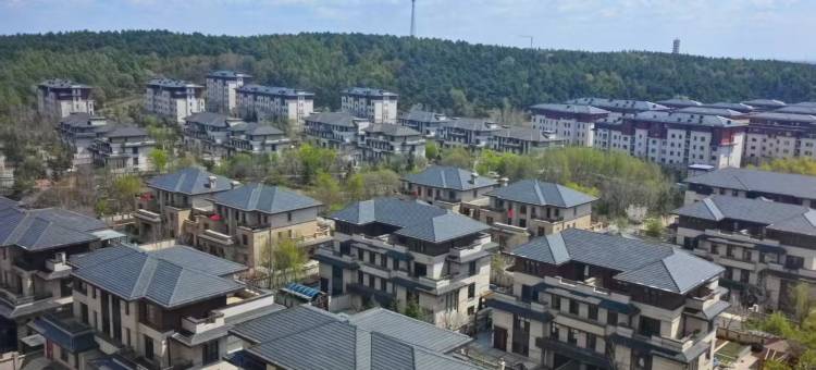 轻奢伴山温泉民宿(长春建筑学院店)图片