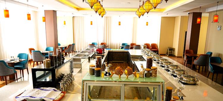 萨迦乃仓酒店图片