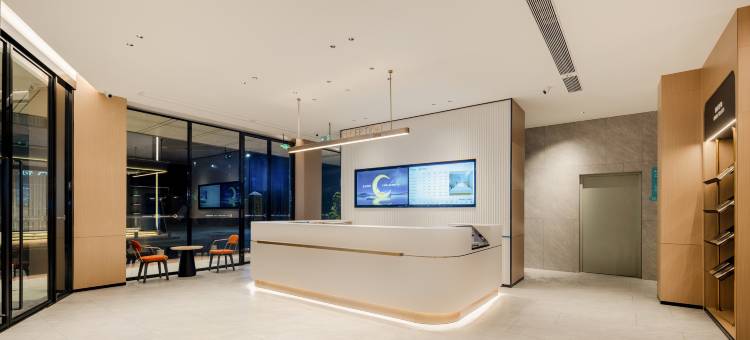 城市便捷酒店(贺州市政广场缤纷环球城店)图片