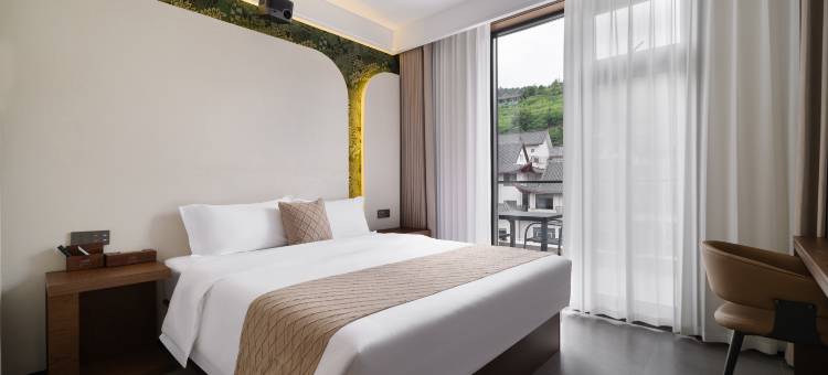 山和月·阳台观岳赏星怜花侘寂风设计原宿(武当山景区售票处店)图片