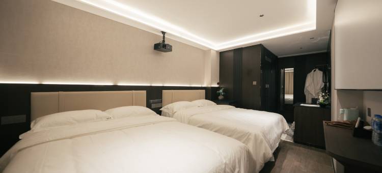 乌托邦民宿(徐州苏宁广场民主北路地铁站店)图片