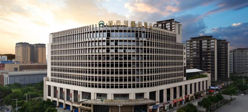 新西里麓岚酒店(南宁安吉万达广场苏卢地铁站店)图片