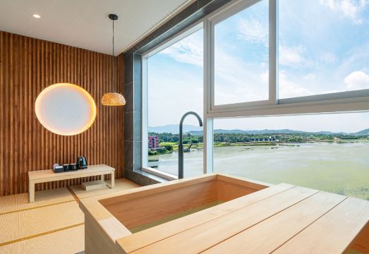 HOTEL OPUS Hotel Overview