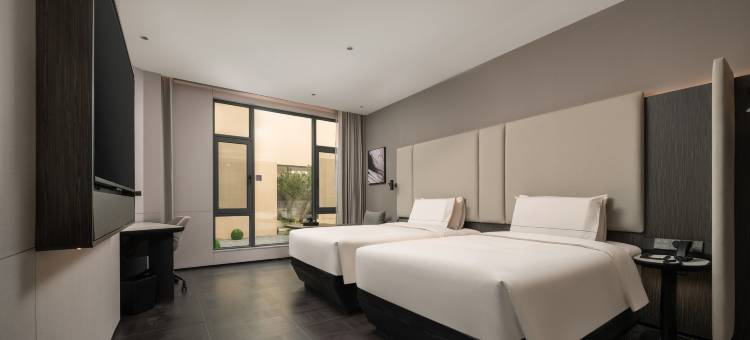 忻州古城酒吧街亚朵酒店图片