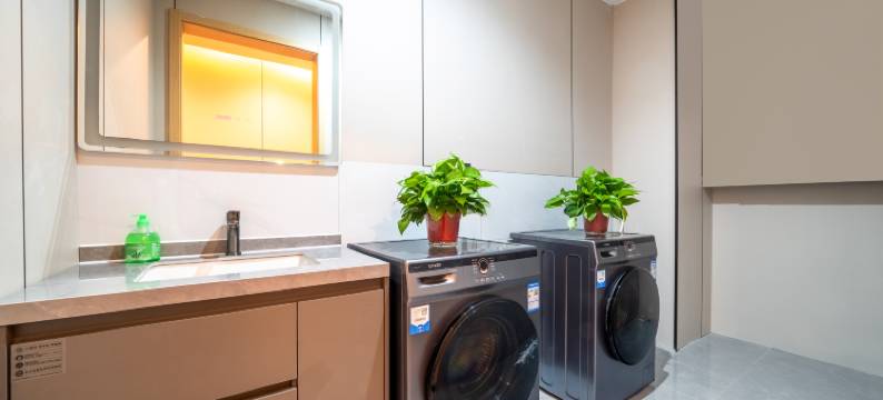 云瑞影院酒店(德清体育中心店)图片