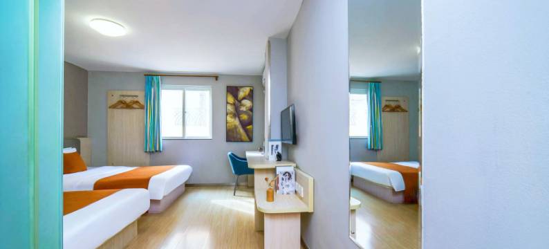 三亚悦尔漫酒店(鸿洲游艇码头港店)图片