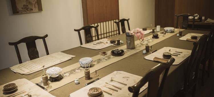 峨眉山观景温泉汤屋图片