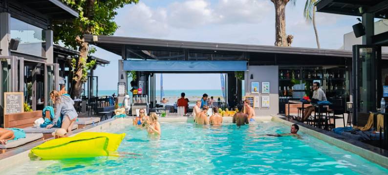 Lub d苏梅岛查汶海滩酒店(Lub d Koh Samui Chaweng Beach - Beachfront & Vibrant Social Vibe)图片