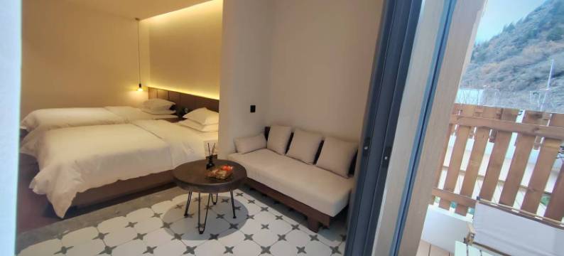 浣溪·零公里民宿(理小路毕棚沟店)图片