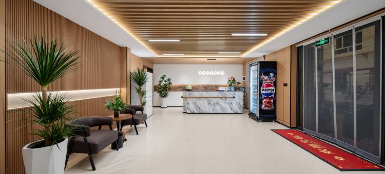 伊宁悦途民宿(六星街店)图片